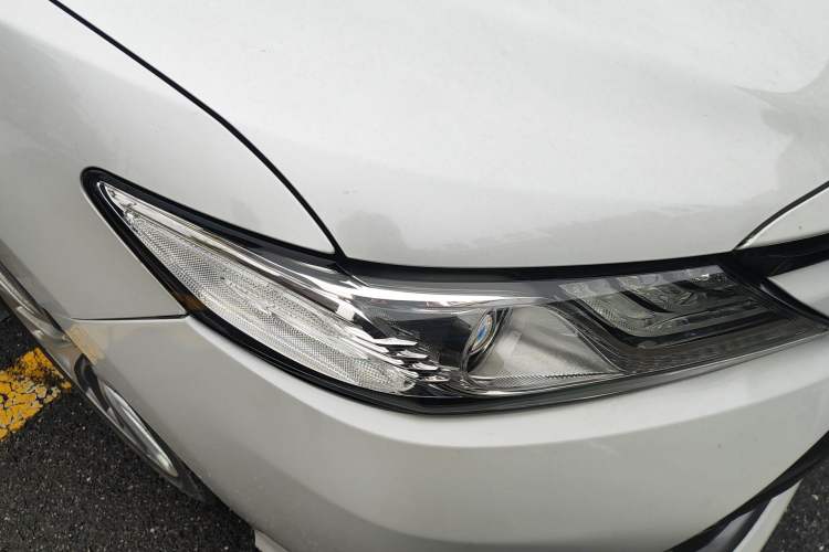 Used Toyota Camry 2018 2.5G Luxury Edition Right Front Headlight