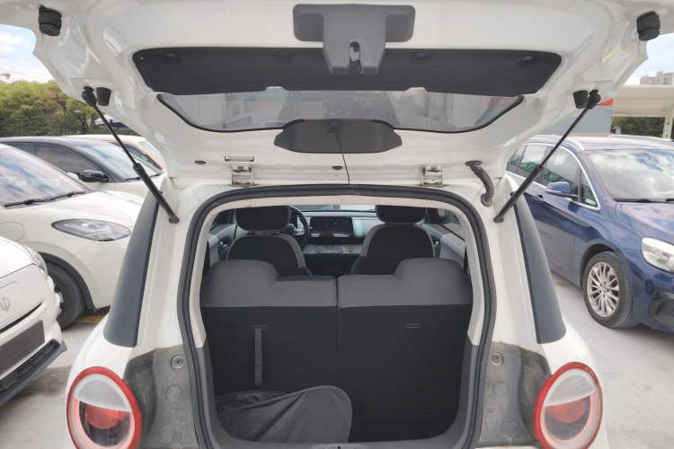 Used CHANGAN NEVO Lumin 2022 210km Sweet Edition Trunk