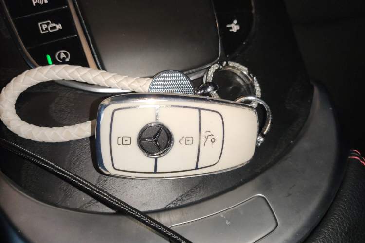 Used Mercedes-Benz C-Class 2022 Refreshed C 260 Coupe Vehicle Key