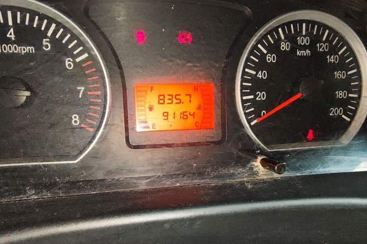 Used FORTHING Lingzhi 2016 M3L 1.6L 7-Seater Standard Model
