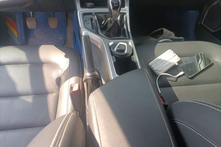 Used Geely Auto Emgrand GL 2018 1.4T Manual Elite Smart Connectivity Version
