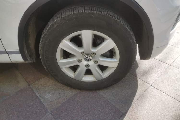 Used Volkswagen Touareg 2011 3.0 TSI Standard Version