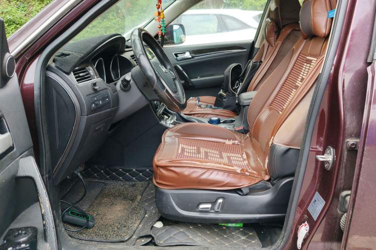 Used Zotye T600 2016 2.0T DCT Prestige Edition Left Front Seat