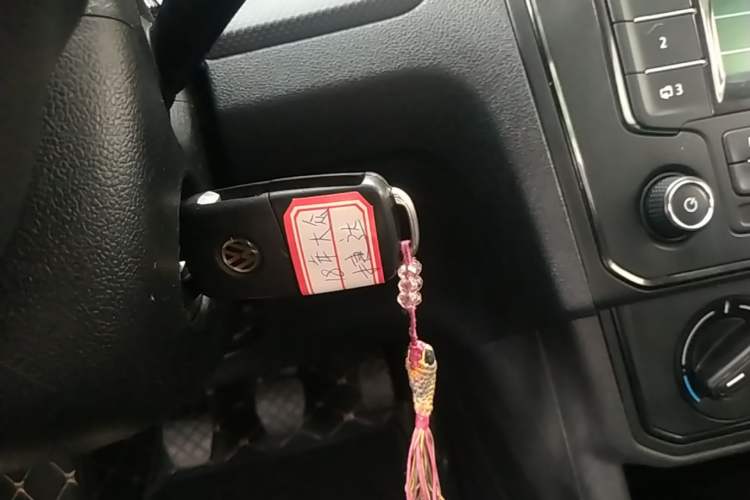 Used Volkswagen Jetta 2019 Dream Edition 1.4L Manual Fashion Version
