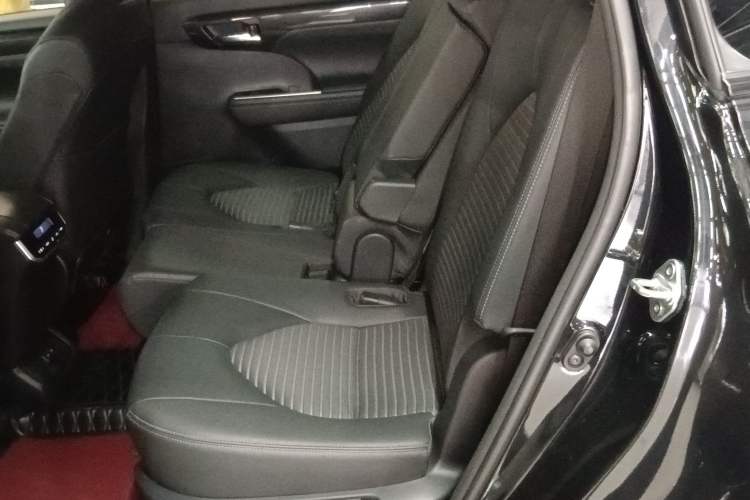 Used Toyota Crown Kluger 2022 2.0T Four-Wheel Drive Prestige Edition
