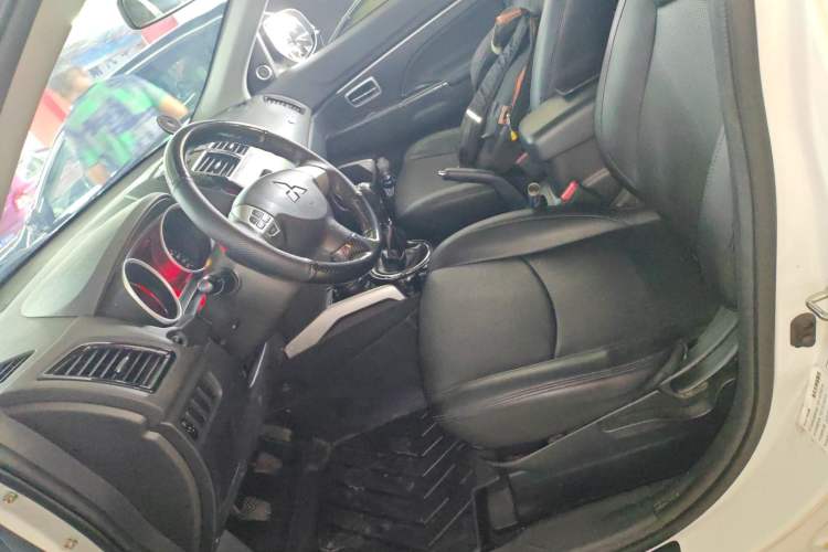 Used Mitsubishi ASX 2016 1.6L Manual Two-Wheel Drive Pioneer Edition
