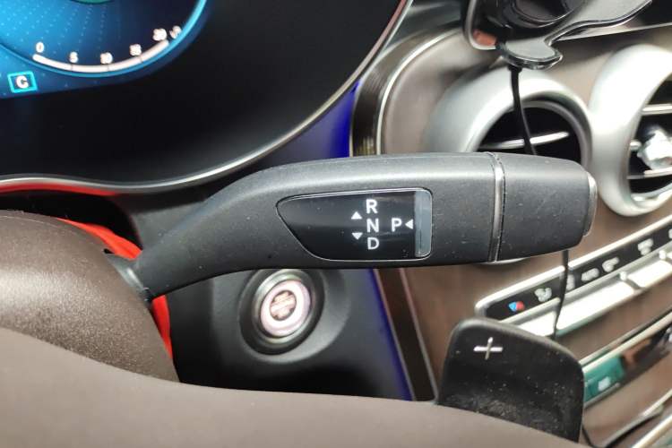 Used Mercedes-Benz GLC 2021 GLC 300 L 4MATIC Dynamic Model Gear Lever