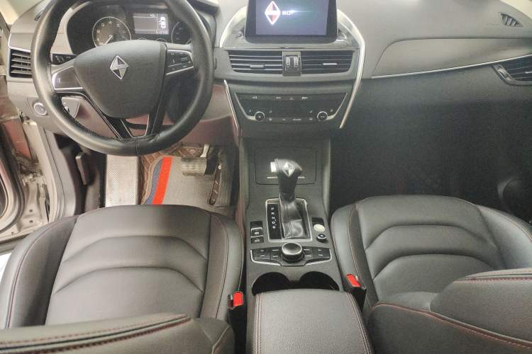 Used BORGWARD BX5 2020 20TGDI Automatic Two-Wheel Drive Pioneer Edition
