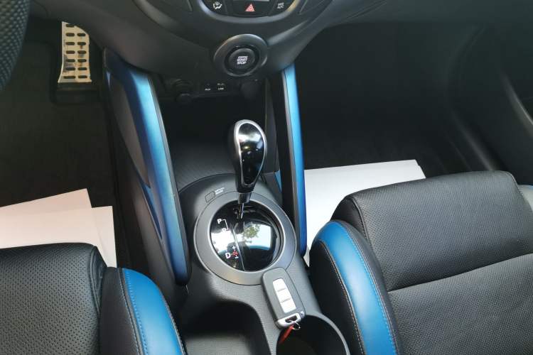 Used Hyundai Veloster 2015 1.6T Automatic Prestige Edition