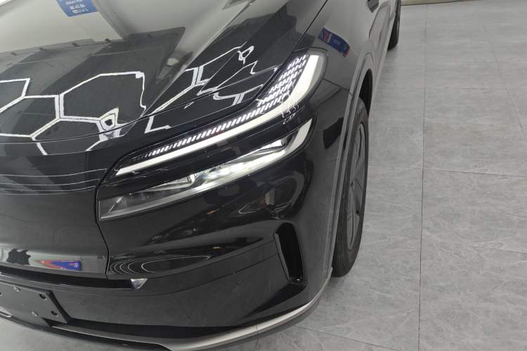 Used ONVO Luxeed L90 2025 Model—Max Six-Seater Version
