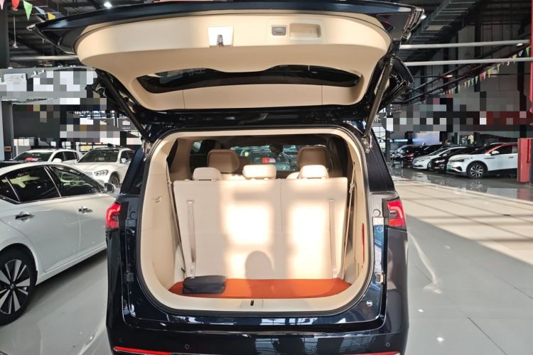 Used Buick GL8 New Energy 2025 Lu Shang Luxury Edition 7-Seater