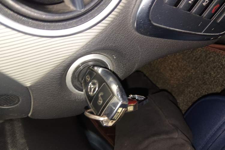 Used Mercedes-Benz GLA 2015 GLA 220 4MATIC Fashion Model
