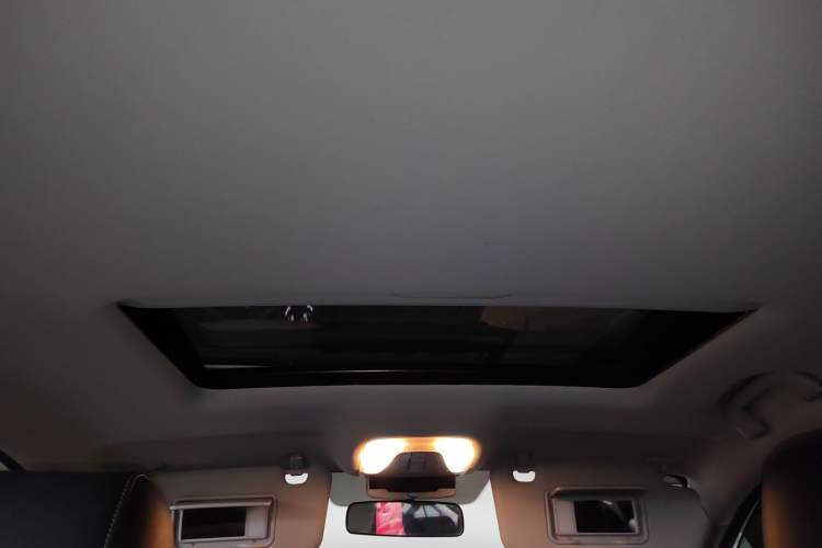 Used GAC Trumpchi GA4 2018 200T Automatic Luxury Edition Headliner