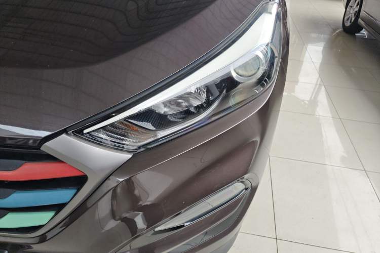 Used Hyundai Tucson 2015 1.6T Dual-Clutch Two-Wheel-Drive Leading Model
