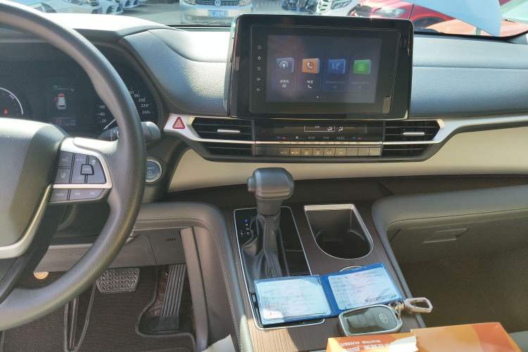 Used Toyota SIENNA 2023 2.5L Hybrid Comfort Edition Audio And AC Panel