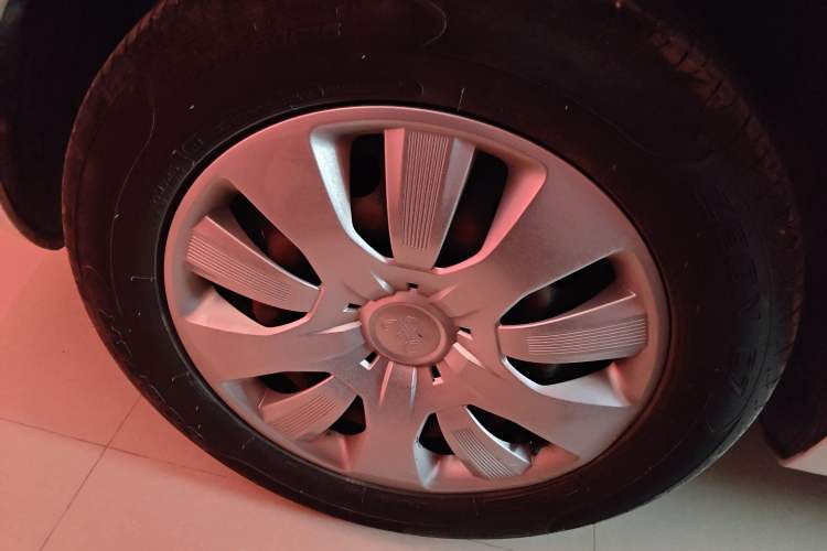 Used Roewe Ei5 2018 Internet Luxury Edition Right Rear Wheel Hub