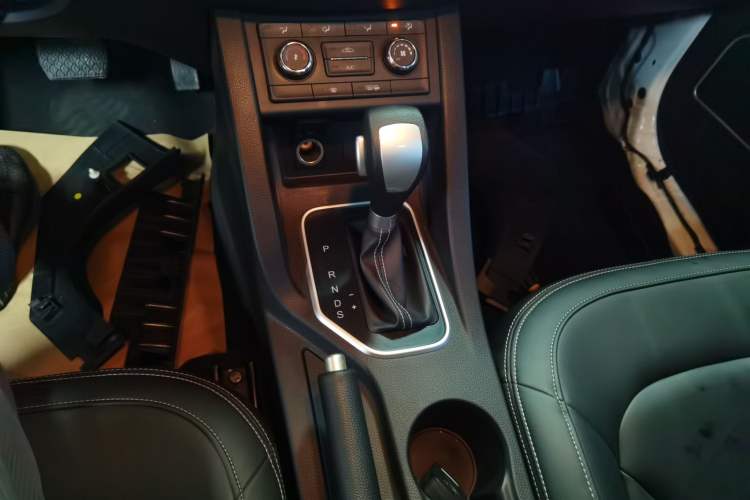 Used Bestune X40 2018 Internet Celebrity Edition 1.6L Automatic Luxury Version
