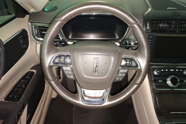 Used Lincoln Continental 2019 2.0T Two-Wheel Drive Prestige Version China VI Standard