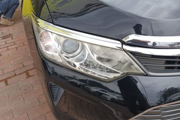 Used Toyota Camry 2015 2.0G Premier Edition Right Front Headlight