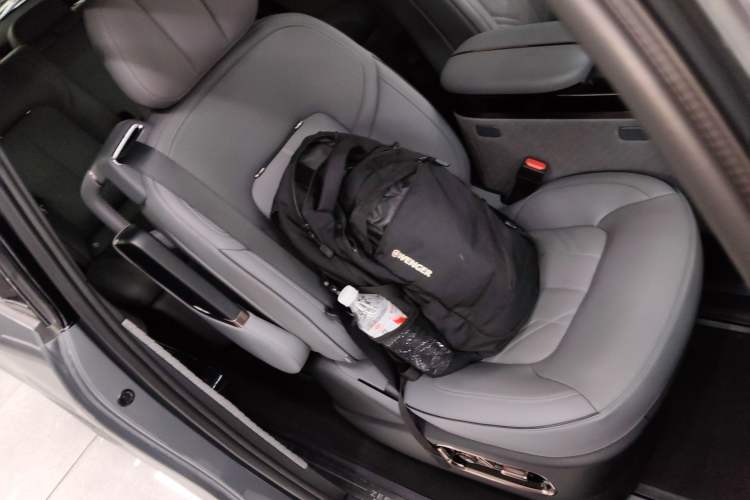 Used Zeekr MIX 2025 Intelligent Driving Version
