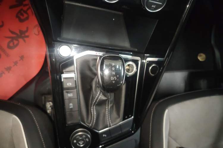 Used Volkswagen Tayron 2019 380TSI All-Wheel Drive R-Line China V-standard
