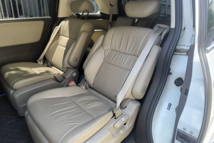 Used Honda Odyssey 2015 Updated Version 2.4L Smart Edition