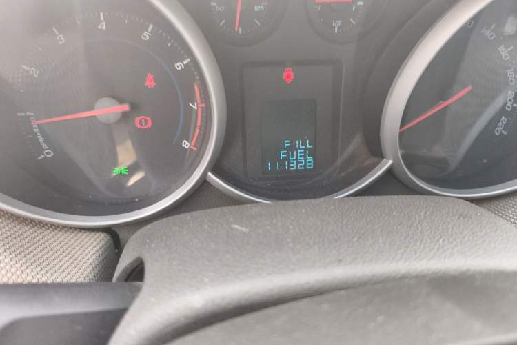 Used Chevrolet Cruze 2014 1.6L SL Millionth Anniversary Edition MT Odometer Close Up