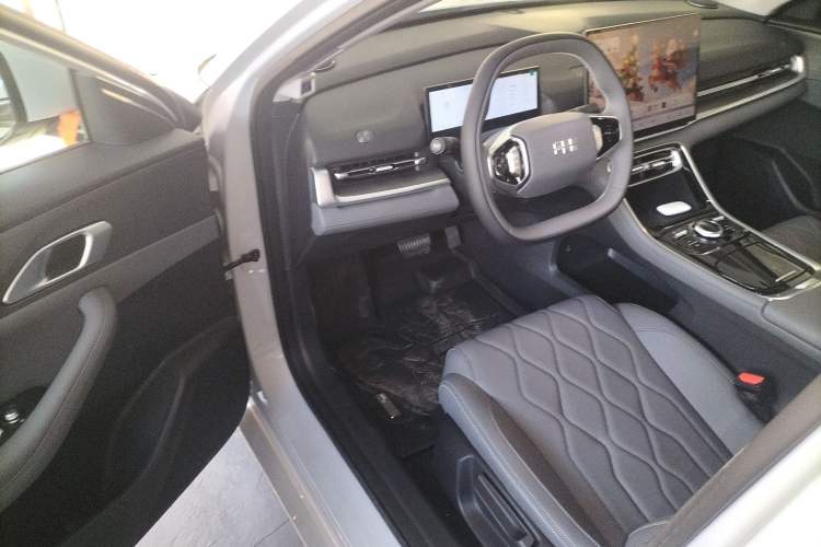 Used Geely Galaxy Galaxy A7 2025 Model EM-i 70km Launch Edition
