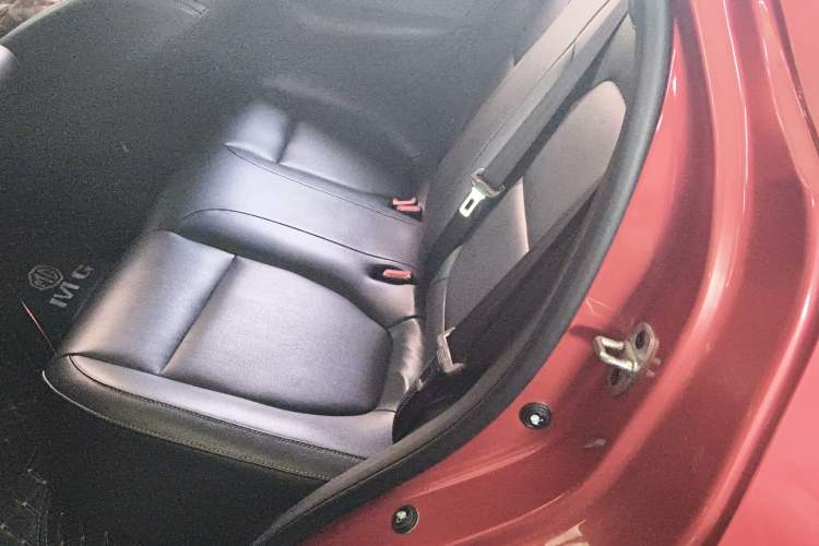 Used MG ZS 2017 1.5L Automatic Luxury Internet Edition