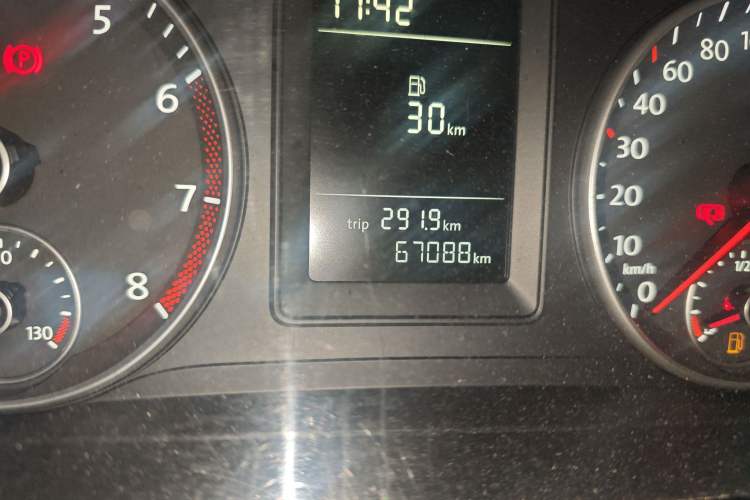 Used Volkswagen Touran 2015 1.4T Manual Comfort Edition 5-Seater
