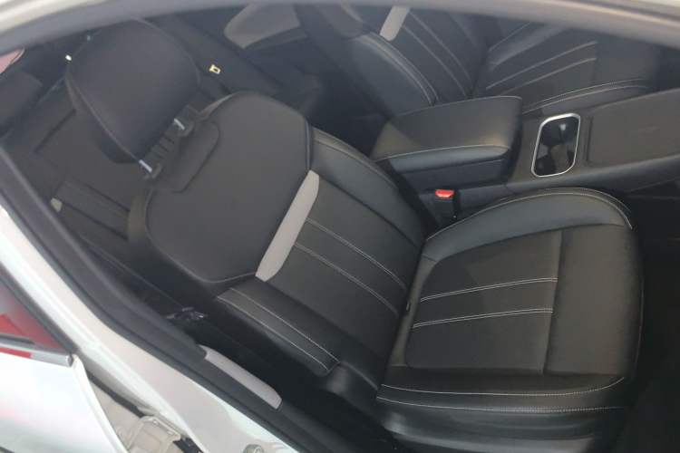 Used Venucia VX6 2025 Large Flat-Layout 520 Pro
