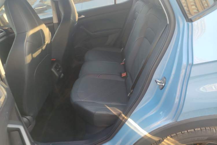 Used Volkswagen Tharu 2025 NewRui 300TSI Prestige Edition
