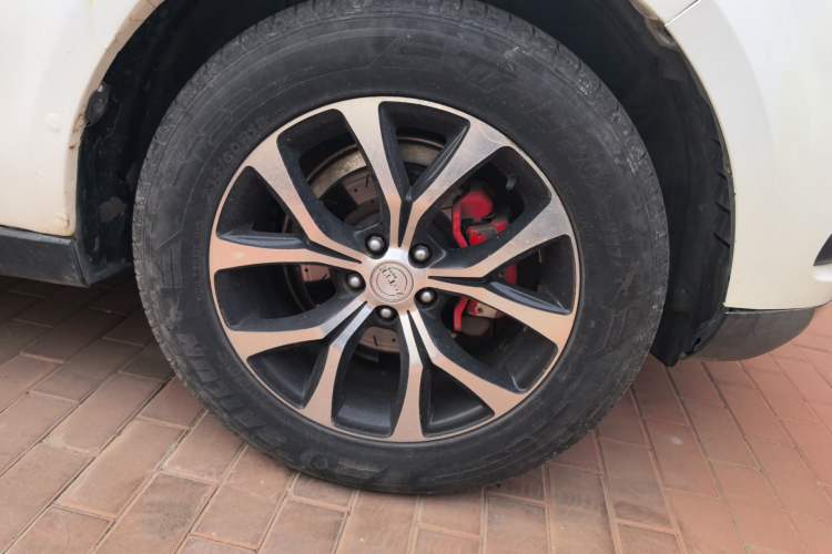 Used Zotye T600 2016 Sport Edition 2.0T DCT Prestige Model Right Front Wheel Hub