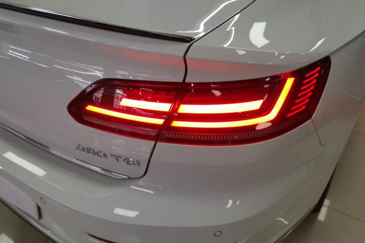 Used Volkswagen FAW-Volkswagen CC 2023 380TSI Striking Edition Exterior 3