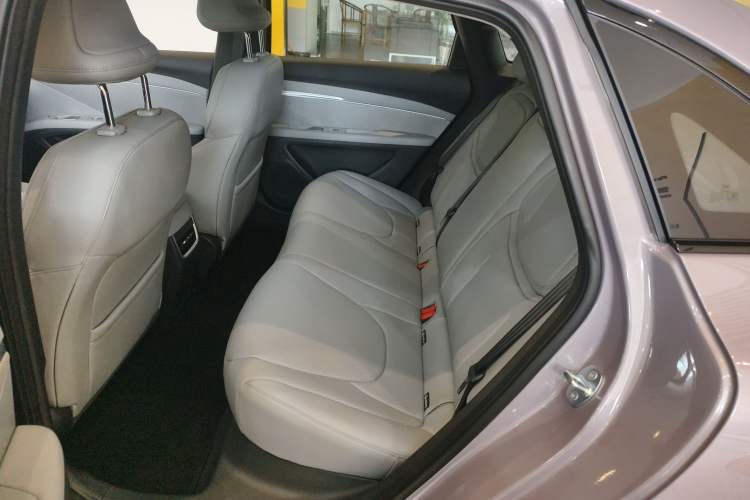 Used XPeng MONA M03 2025 600 with Ultra-Long Range Max Left Rear Seat