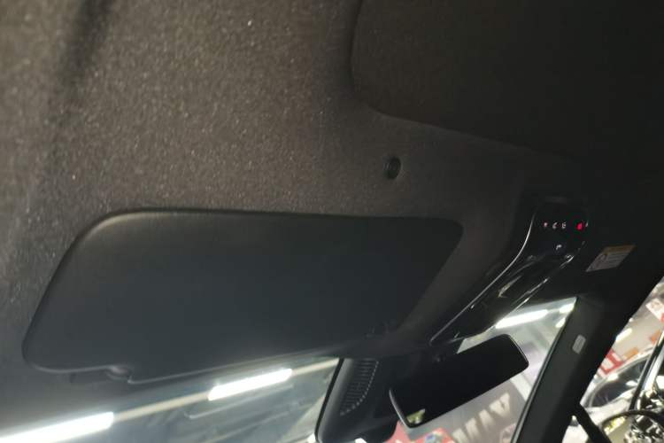 Used Mercedes-Benz EQE 2022 350 Pioneer Edition Headliner