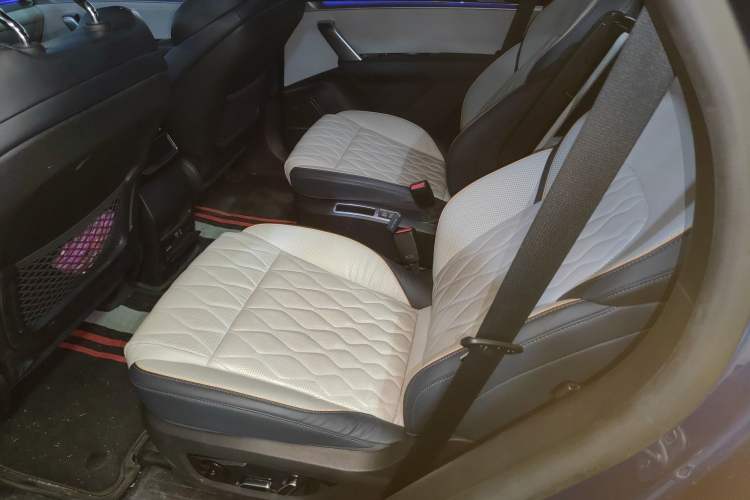 Used BYD Tang New Energy 2022 EV 635 km All-Wheel-Drive Flagship Model
