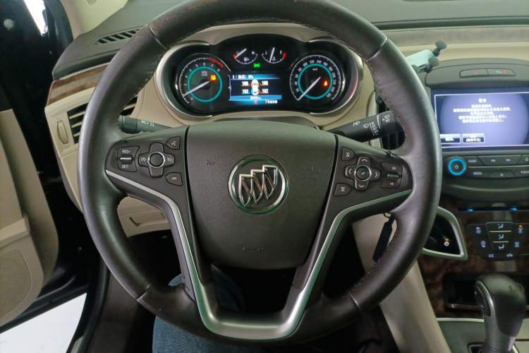 Used Buick LaCrosse 2013 2.4L SIDI Leading Comfort Version