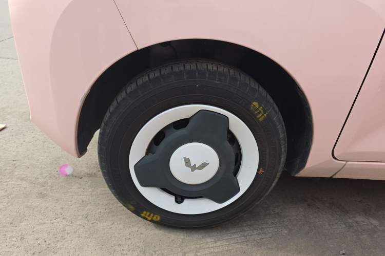 Used Wuling Hongguang MINIEV 2022 Macaron Premium Model – Lithium Iron Phosphate