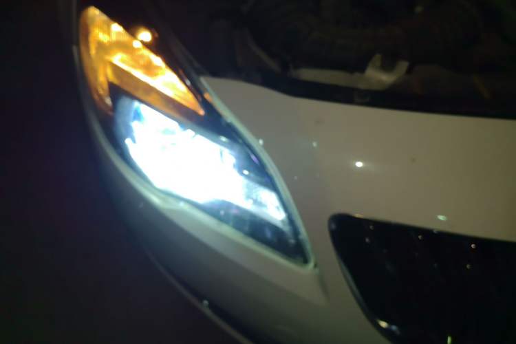 Used Buick Regal 2015 2.0L Leading Fashion Edition