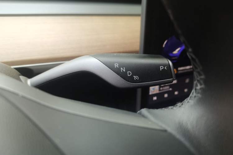 Used Tesla Model 3 2021 Standard Range Rear-Wheel Drive Upgraded Version 3D6 Gear Lever