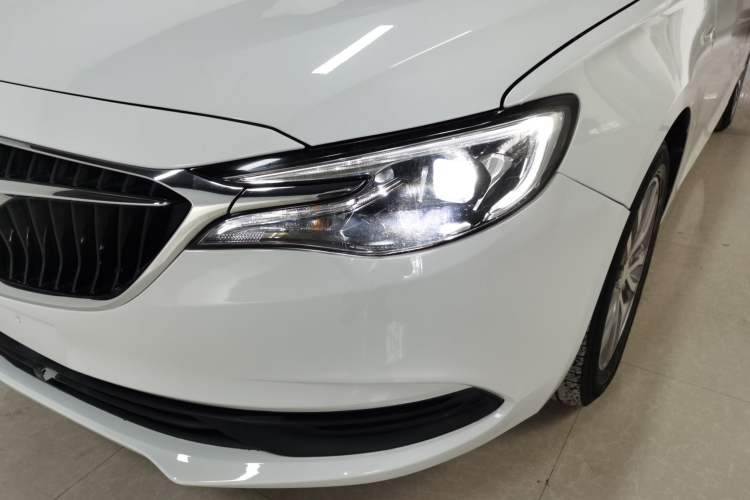Used Buick GT 2019 18T Automatic Connected Elite Model China VI Standard Left Front Headlight