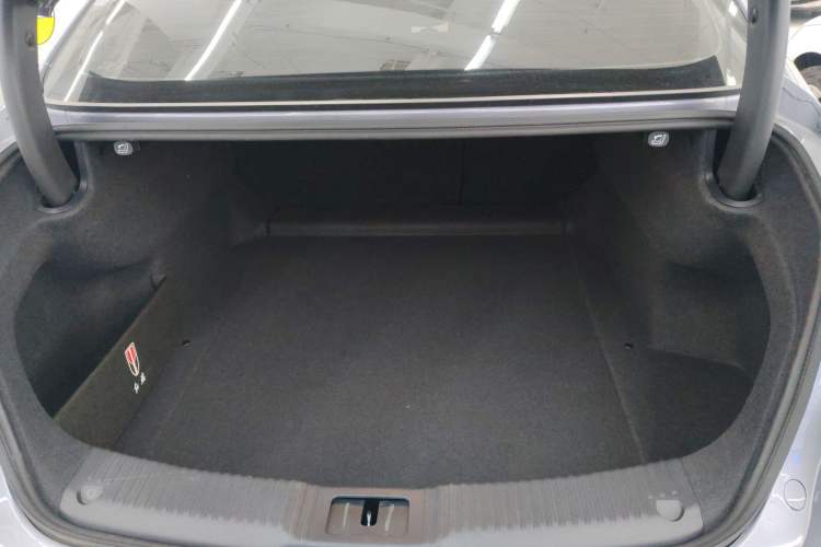 Used Hongqi H5 PHEV 2025 130 Super Hybrid Version Trunk