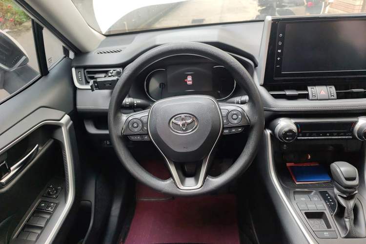 Used Toyota RAV4 2020 Dual-Engine 2.5L E-CVT Two-Wheel Drive Elite Edition Steering Wheel