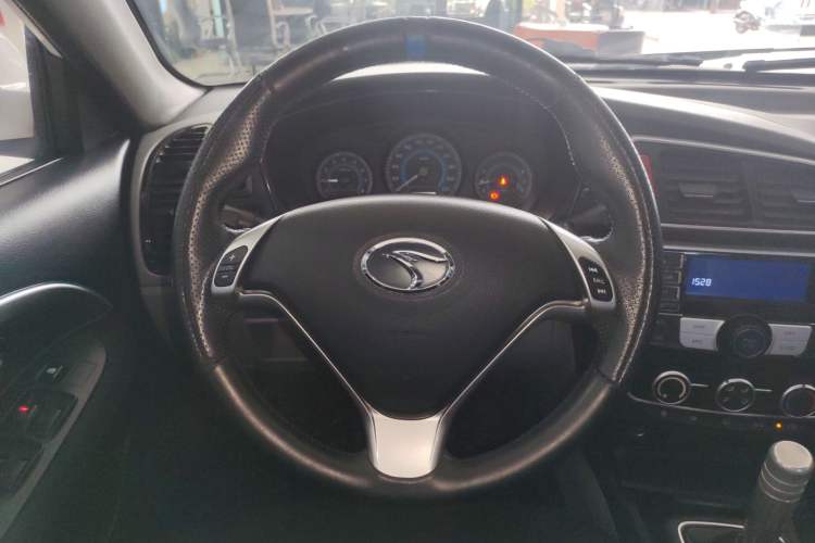 Used Soueast V3 Lingyue 2015 1.5L Manual Style Edition
