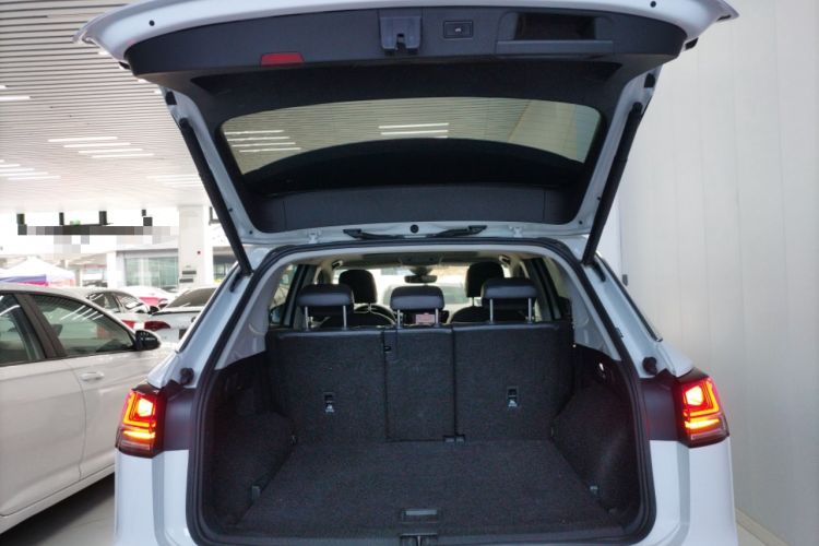 Used Volkswagen Tayron 2023 300TSI Two-Wheel-Drive Luxury Plus Advanced Edition