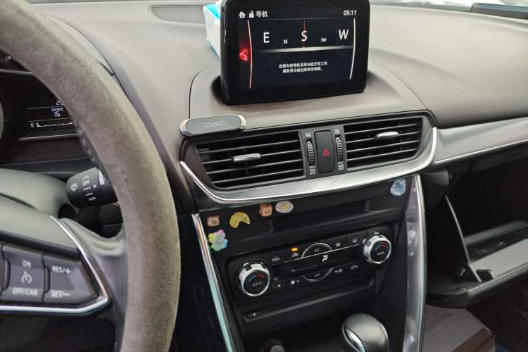 Used Mazda CX-4 2018 2.0L Automatic Two-Wheel Drive Blue Sky Premium Upgrade Version China V Standard Audio And AC Panel