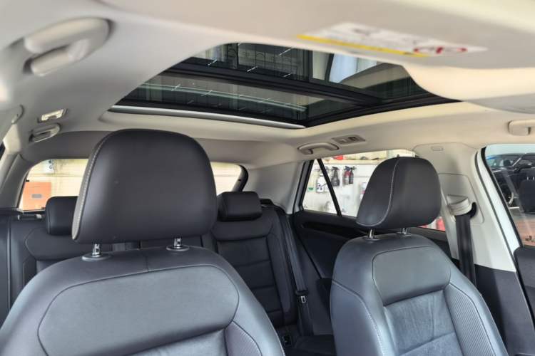 Used Volkswagen T-ROC 2020 280TSI DSG Two-Wheel Drive Comfort Version
