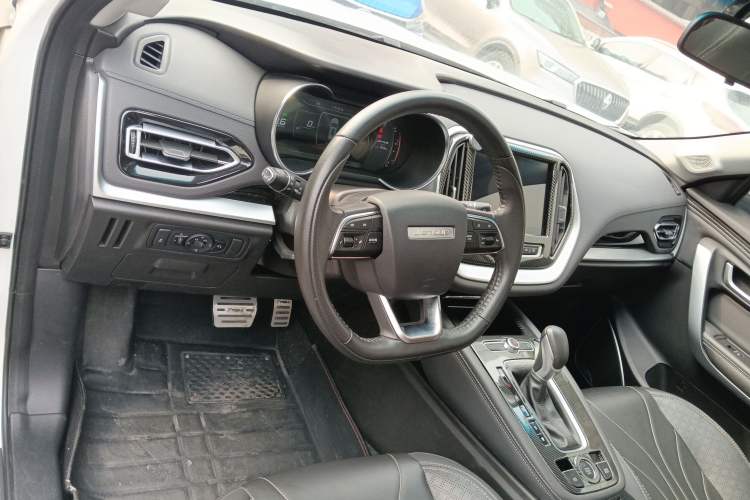 Used JETOUR X70 2018 1.5T Automatic YueXing Edition Center Console