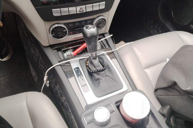 Used Mercedes-Benz C-Class 2013 C 260 CGI Fashion Model Gear Lever